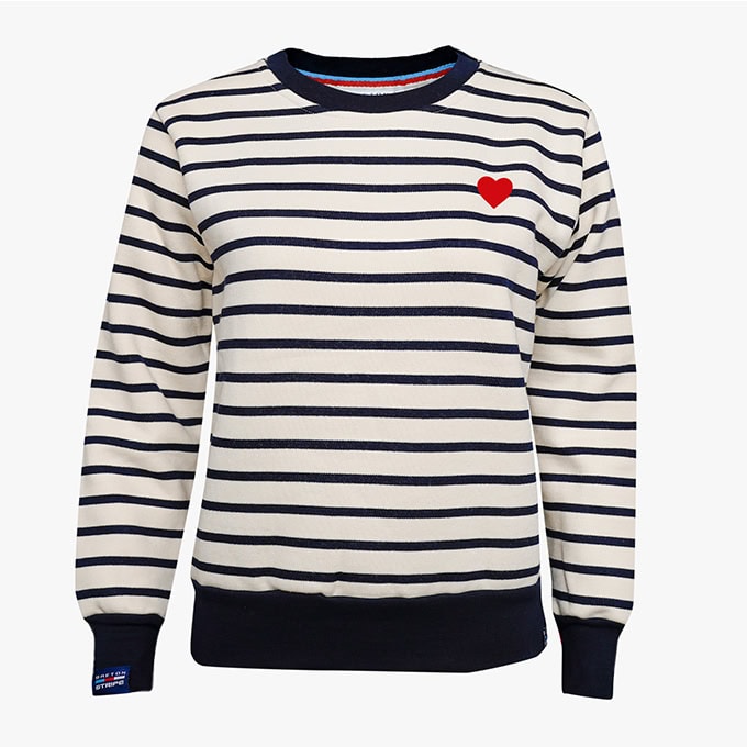 Gestreifter Pullover in der Farbe Natur – Marineblau mit Herz-Print