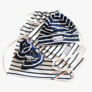 Bretonisches Geburtsgeschenk in den Farben Naturel und Marineblau